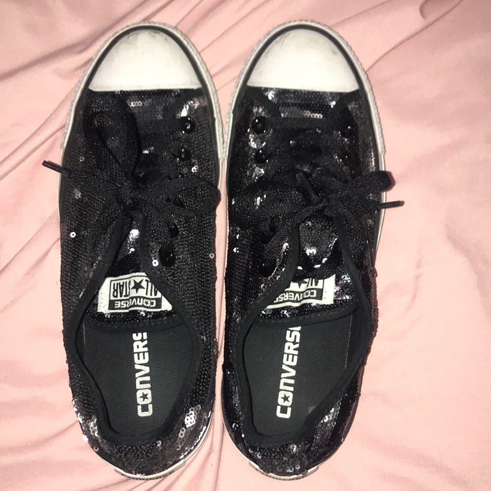 BRAND NEW BARELY WORN Converse